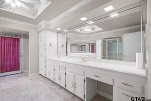 1102 Richwood St, Longview, TX 75604 - Photo 24