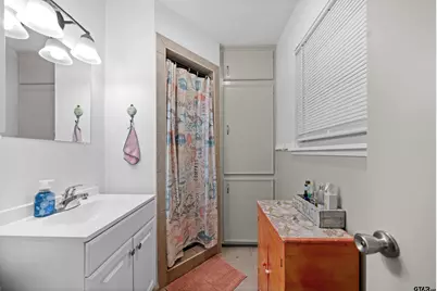 221 N Dayton St, Tyler, TX 75702 - Photo 22