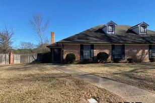 5700 Foxcroft, Tyler, TX 75703 - Photo 1