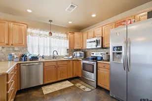 2301 McDonald Rd, Tyler, TX 75701 - Photo 10