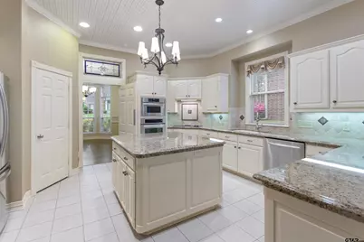 3642 Oak Leaf Cir, Tyler, TX 75707 - Photo 10