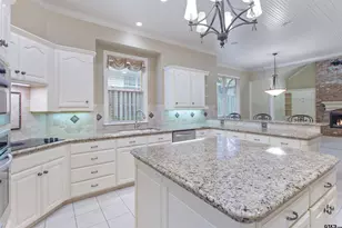 3642 Oak Leaf Cir, Tyler, TX 75707 - Photo 12