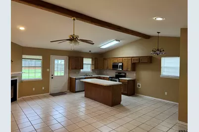 407 Sanders, Bullard, TX 75757 - Photo 2