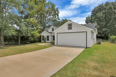 220 Sherman St, Rusk, TX 75785 - Photo 4