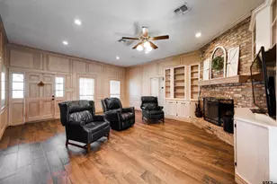 312 Southhill Rd, Palestine, TX 75801 - Photo 8