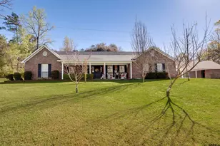 312 Southhill Rd, Palestine, TX 75801 - Photo 2