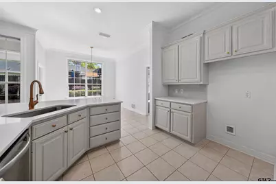 704 Paloma Street, Tyler, TX 75703 - Photo 14