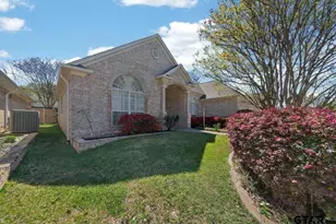 704 Paloma St, Tyler, TX 75703 - Photo 2