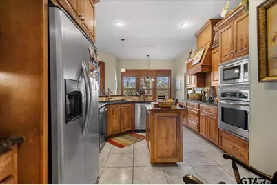 24050 Red Azalea, Lindale, TX 75771 - Photo 12