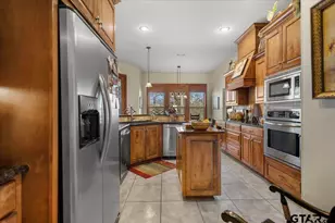 24050 Red Azalea, Lindale, TX 75771 - Photo 12