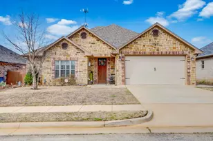 336 Kingdom Blvd, Lindale, TX 75771 - Photo 2