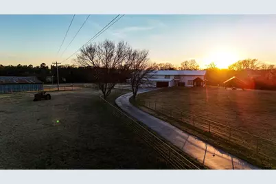 131 Vz Cr 1121, Grand Saline, TX 75140 - Photo 2