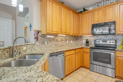 319 Rosebrook Circle, Whitehouse, TX 75791 - Photo 6