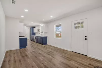 2000 W Oakwood St, Tyler, TX 75702 - Photo 8