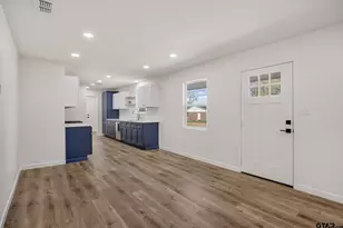 2000 W Oakwood St, Tyler, TX 75702 - Photo 8