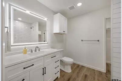 2000 W Oakwood St, Tyler, TX 75702 - Photo 22