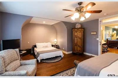 217 W Lafayette, Jefferson, TX 75657 - Photo 16