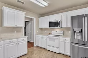 5 Oak Run, White Oak, TX 75693 - Photo 10