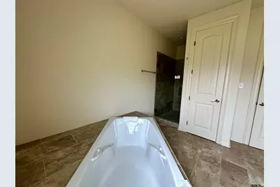 156 Terra Ln, Longview, TX 75605 - Photo 8