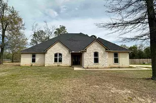 156 Terra Ln, Longview, TX 75605 - Photo 2