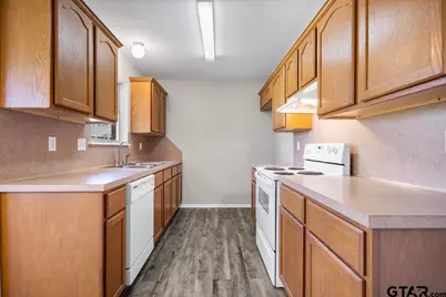 1211 Brookshire Drive, Tyler, TX 75701 - Photo 12