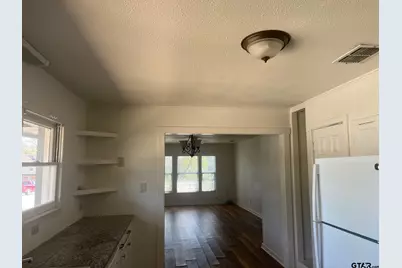 700 W 2nd Street, Tyler, TX 75701 - Photo 6