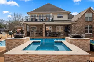 200 Country Club, Mount Pleasant, TX 75455 - Photo 8