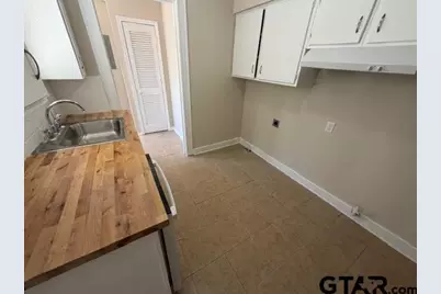 923 #2 N Tyler Ave, Tyler, TX 75702 - Photo 4