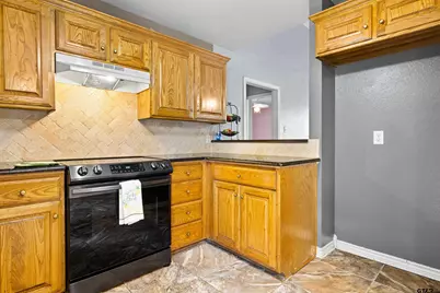 3631 Andrea St, Longview, TX 75604 - Photo 14