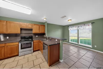 1370 Cr 306 D, Henderson, TX 75654 - Photo 10