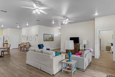 1461 Vz County Road 4607, Ben Wheeler, TX 75754 - Photo 8