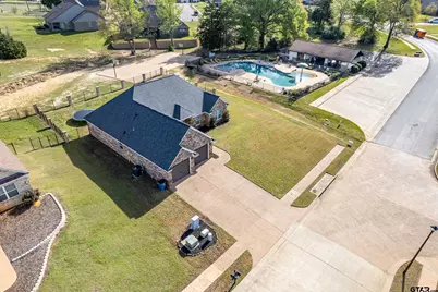 315 Corrigan Trails Blvd, Lindale, TX 75771 - Photo 4