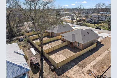 504 Neches St, Jacksonville, TX 75766 - Photo 2