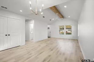 919 Duckenfield Ave, Tyler, TX 75701 - Photo 8