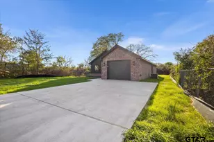 919 Duckenfield Ave, Tyler, TX 75701 - Photo 4