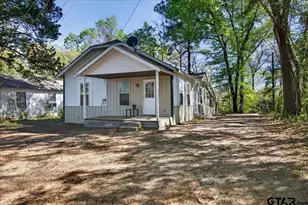 924 Head St, Palestine, TX 75801 - Photo 1