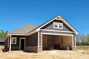 611 Park Central, Chandler, TX 75758 - Photo 1