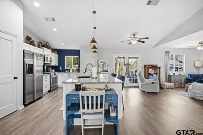 289 Acapulco Rd, Jefferson, TX 75657 - Photo 8