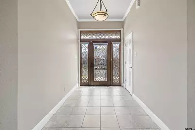 1409 Robbinwood Ct., Longview, TX 75601 - Photo 4