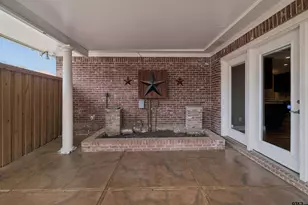 1409 Robbinwood Ct, Longview, TX 75601 - Photo 24