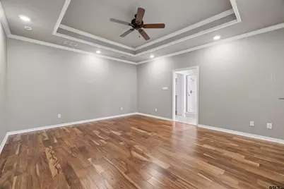 1409 Robbinwood Ct., Longview, TX 75601 - Photo 8