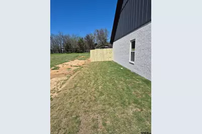 105 W Teal Dr, Troup, TX 75789 - Photo 18