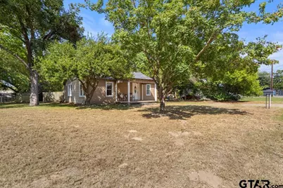 107 Mallory, Lindale, TX 75771 - Photo 2