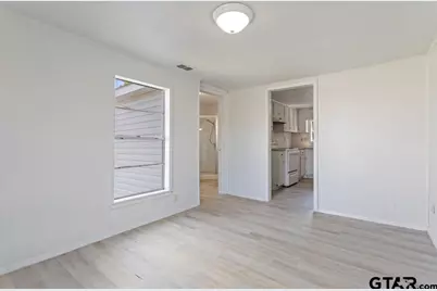 210 Cooper, Lindale, TX 75771 - Photo 16