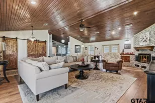 1887 Shiloh Estates Rd, Chandler, TX 75758 - Photo 8