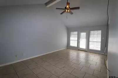 963 Creekside Drive, Tyler, TX 75703 - Photo 4