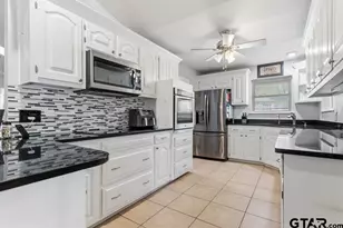 1302 Lake Cross, Hideaway, TX 75771 - Photo 16