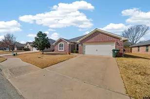 5830 Thompson Pl, Tyler, TX 75707 - Photo 2