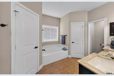 5830 Thompson Pl, Tyler, TX 75707 - Photo 24