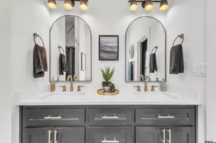 4514 LONE OAK LN, Longview, TX 75605 - Photo 16